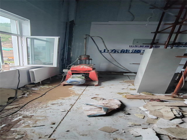 无极地基基础下沉墙体裂缝加固注浆顶升施工